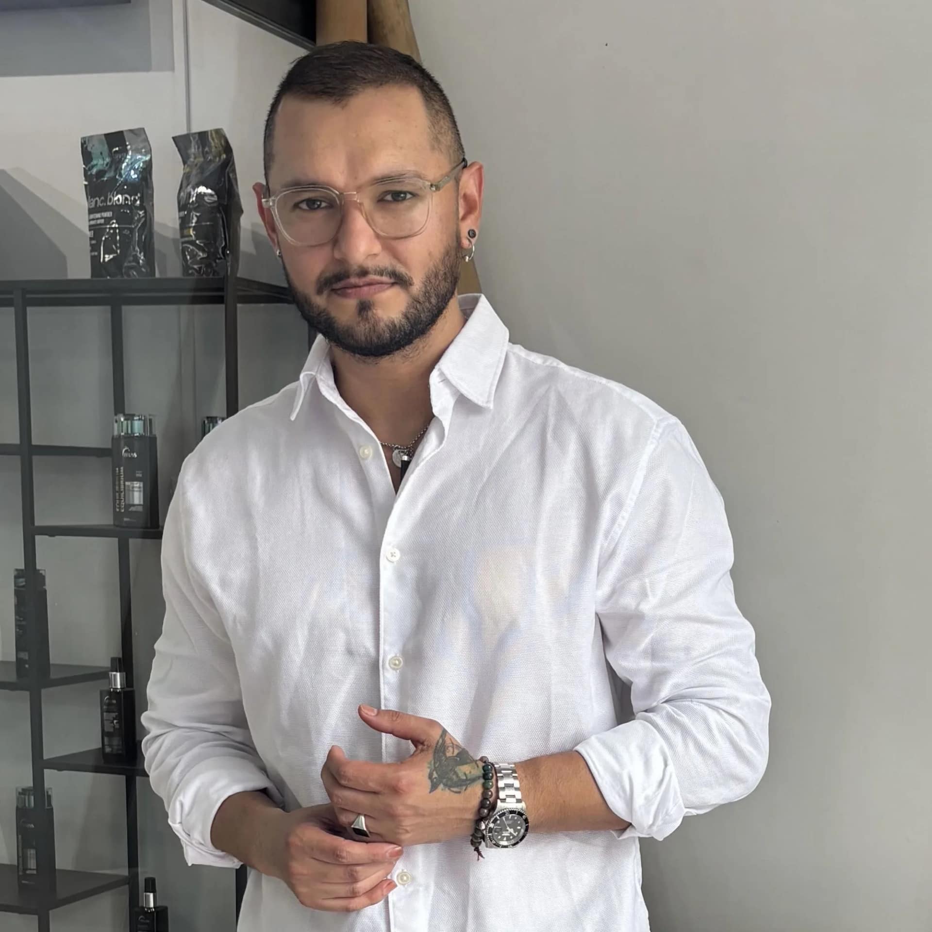 Andrés Espitia, balayage expert y colorista en Barcelona